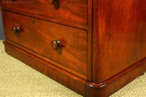 Victorian Mahogany Chest Of Drawers Antiques Atlas