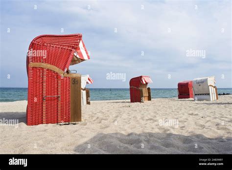 Strandkoerbe Ostsee Hi Res Stock Photography And Images Alamy