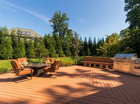 This is a wood penetrating stain that can actually be applied choose your deck stain wisely and plan a day when the temperatures are just right to work on your deck. Traditional Deck with Sherwin-Williams Deckscapes Exterior ...