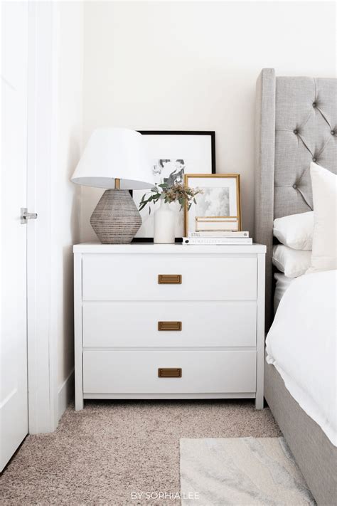 5 Nightstand Decor Ideas That Will Make Your Bedroom Look