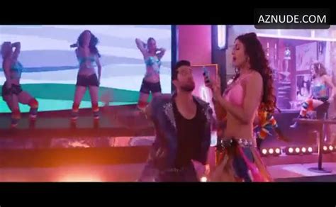 Gauhar Khan Sexy Scene In Kya Kool Hain Hum 3 Aznude