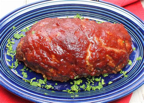Bring to a boil and immediately reduce to a simmer. Meatloaf with Tomato Sauce