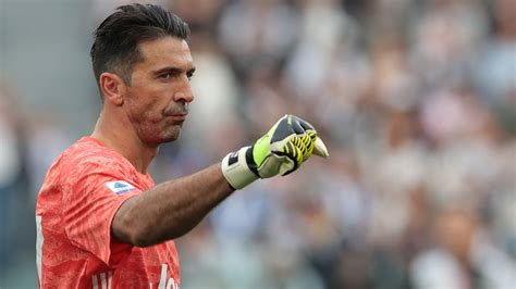 €1.00m* jan 28, 1978 in carrara, italy. Buffon breaks Juventus' Serie A appearance record while equalling Maldini's overall mark ...