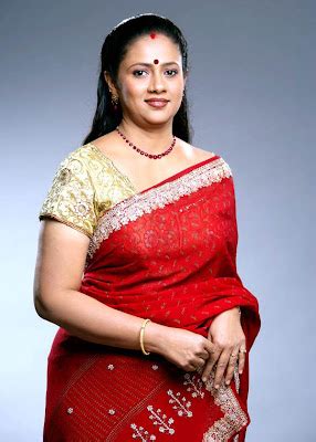Sexy Actress Gallery Mallu Aunty Lakshmi Ramakrishnan Hot Stills