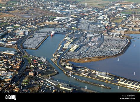 Luftbild Von Der Hafen Stadt Grimsby In North Lincolnshire