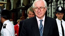 William Rees-Mogg, former editor of The Times, dies - BBC News
