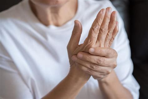 At What Point Does Ulnar Sided Wrist Pain Require Surgery Arizona Center