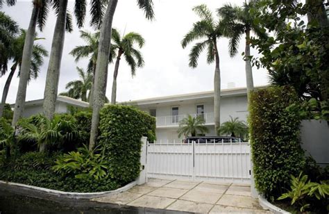 Epsteins Palm Beach Mansion Still On Market Home And Garden
