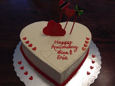 Keeping with the theme, the precious ruby gemstone honors the occasion. Heart Anniversary Cake | NinjaSweets.com