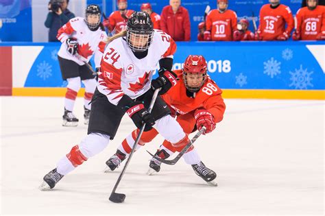team canada advances to women s hockey gold medal game team canada