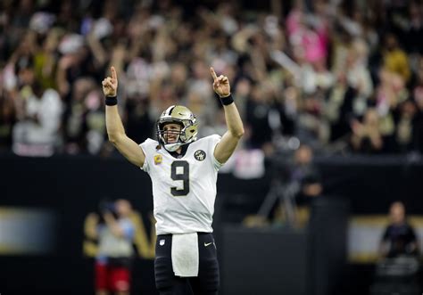 Drew Brees Breaks Peyton Mannings Record For Most Nfl Yards All Time