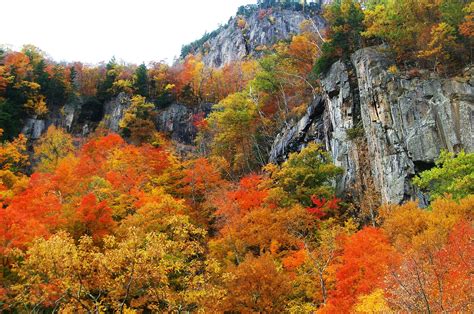 Fall Foliage Hikes In The Appalachian Mountains The Trek