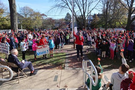 Marion Street salutes troops past and present | Team Up 4 Community