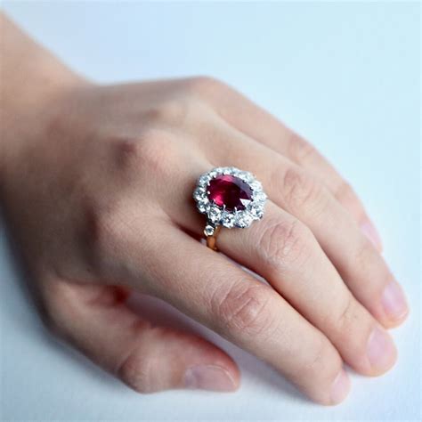 Pompadour Ruby Ring Of 5 Carats Diamonds And Yellow Gold Etsy Uk