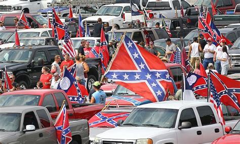 A Third Of Americans Oppose Removing Confederate Flag After Charleston