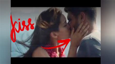 Kiss Scene Hazal Subasi Erkan Meric Viral Turkish Celebrities