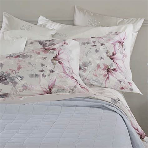 Biancheria da letto e da bagno: Completo lenzuola matrimoniali linea Magnolia | Blumarine Home