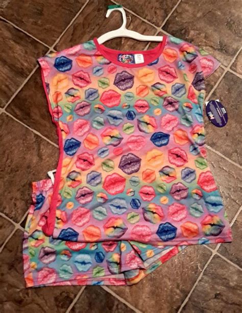 Lisa Frank M Medium Pajamas Pink Lips Rainbow Target Shorts Shirt Set Nwt Clothing Shoes