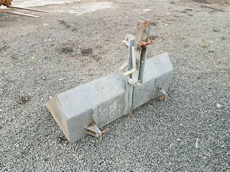 Tractor Three Point Linkage 4ft Rear Tipping Bucket In Motherwell
