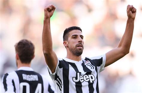 In the game fifa 21 his overall rating is 81. Fußball: Sami Khedira schließt Rückkehr in die Bundesliga ...
