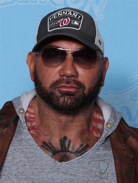 Bautista began his wrestling career in 1999, and signed with the world wrestling. Dave Bautista: relatie, vermogen, lengte, tattoo, afkomst ...