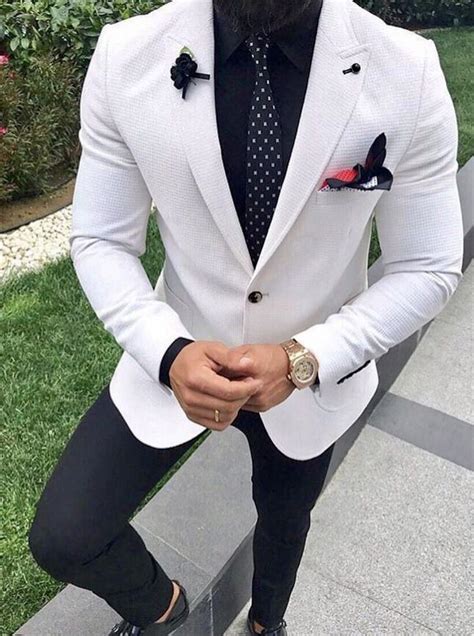 02.04.2017 · guide for men who wants to wear sport coat with jeans. Men's white sport coat/ blazer over black pants with a tie ...