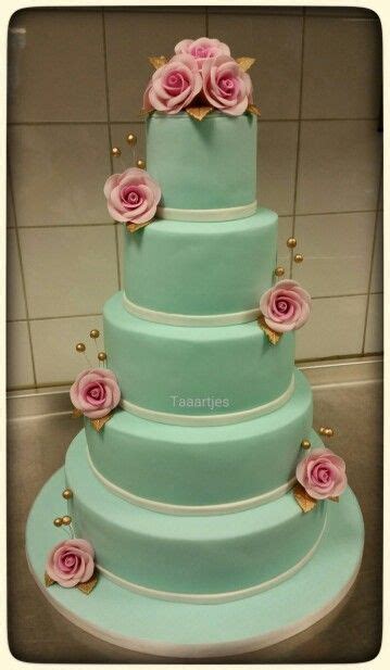 Turquoise Wedding Cake With Sugarflowers Roses And Golden Accents