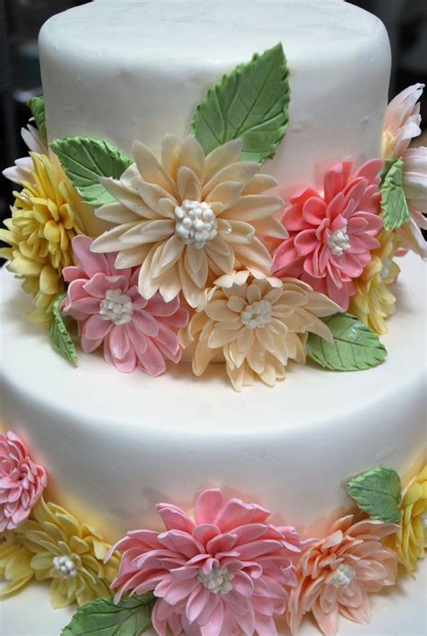Watercolor seamless pattern with flower petals. Dahlias in Love | Floral cake, Cake, Pretty cakes