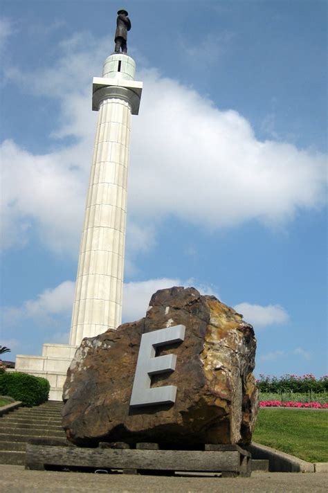 New Orleans Cbd Lee Circle Robert E Lee Monument Flickr