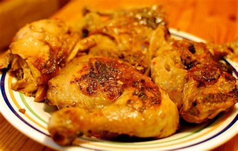 Jangan menggunakan ayam yang sudah terlalu tua maupun masih terlalu muda. Resep Ayam Goreng Presto Tulang Lunak Special (Dengan ...