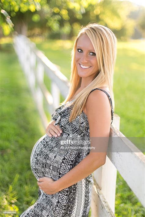 Beautiful Pregnant Woman With Long Blonde Photo Getty Images