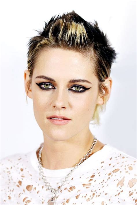 We Re Calling It These Are Of Kristen Stewart S Best Hairstyles Cool Hairstyles Kristen