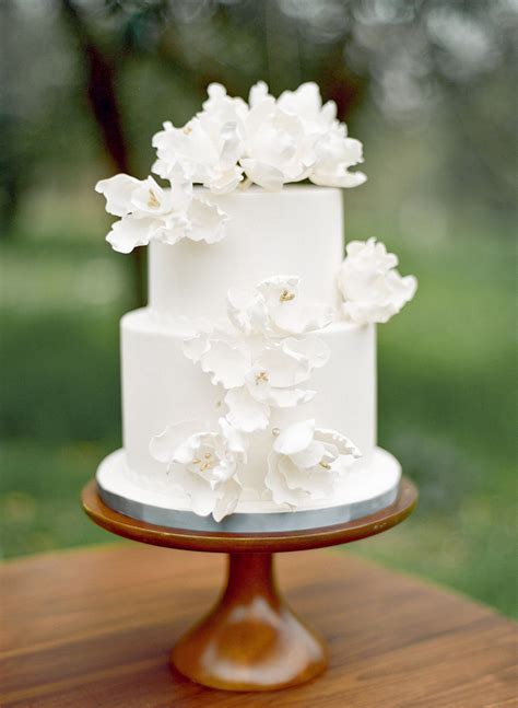 The Sweetest Bridal Shower Cakes Martha Stewart Weddings