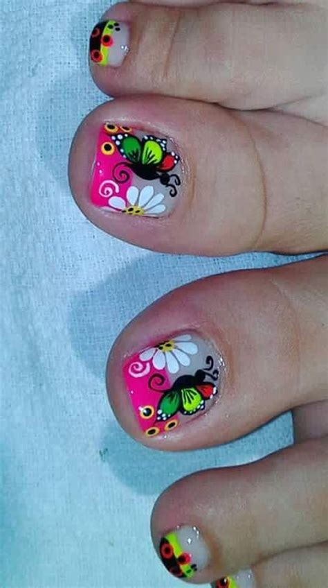 Aquí te dejamos los diseños de uñas de pies decoradas con flores mas. Catalogo De Uñas Decoradas De Los Pies Mariposas / Uñas ...