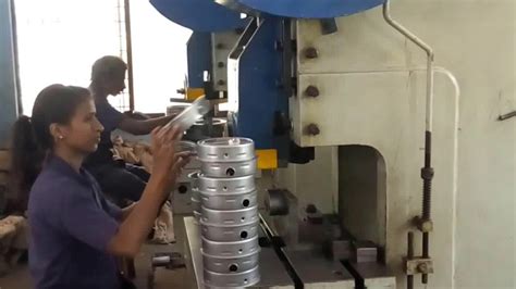 Mechanical Press Machine Operation Youtube