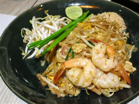 PinkyPiggu: Nara Thai Cuisine ~ Best of Thai Street Food Is Now At Singapore's Ion Orchard!