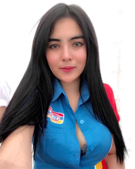 cewek hot nya semarang di instagram yuk like and follow kaka ini kalian yang lagi hits biar