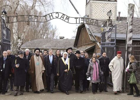 líderes religiosos islámicos visitan auschwitz
