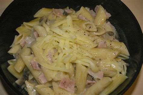 Whisk the cream cheese into. Creamy pasta (without the cream) - Domesblissity