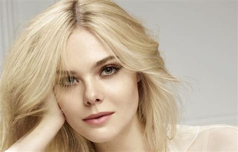 Обои модель портрет актриса блондинка красотка фотосессия Elle