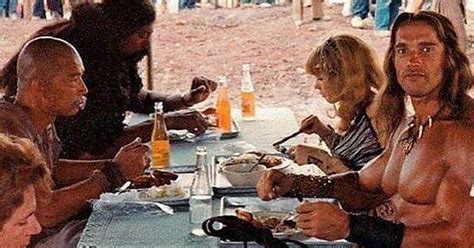 Arnold Schwarzenegger And Wilt Chamberlain Take Lunch Conan The Destroyer 1983 Album On Imgur
