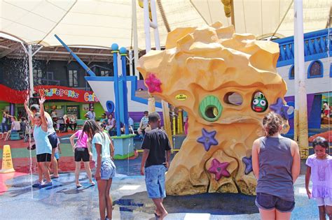 Splish Splash Zone Six Flags Great America