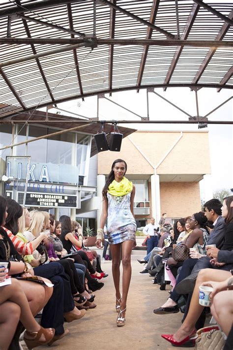 Fashionistas Flock To Mockingbird Station For Sexy Vegas Style Runway Show Culturemap Dallas