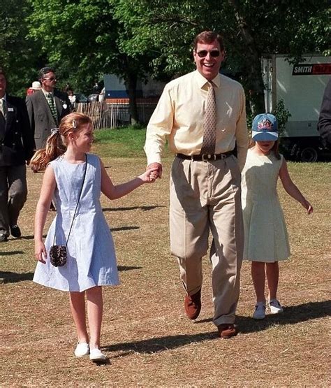 Prince Andrew With Daughters May 1998 Princess Beatrice 21467873