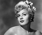Shelley Winters Biography - Childhood, Life Achievements & Timeline