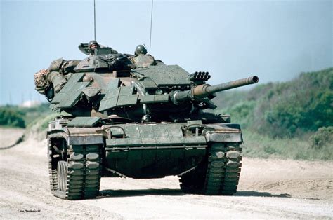 Американский танк M60a1 Rise P с установленной динамической защитой
