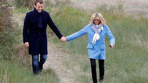 Emmanuel Macrons Wife Brigitte Macron Who Is 24 Years His Senior Is His Closest Political