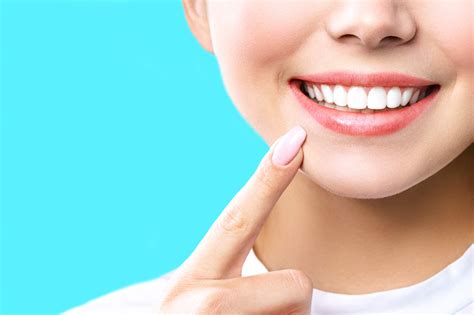 Woodland Hills Dentist Helps Brighten Smiles By Multiple Shades