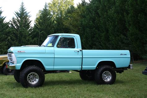 1967 F100 4x4 Classic Trucks Ford Trucks Vintage Trucks