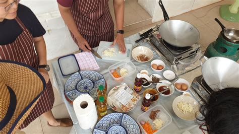thai cooking class in phuket traveling spoon